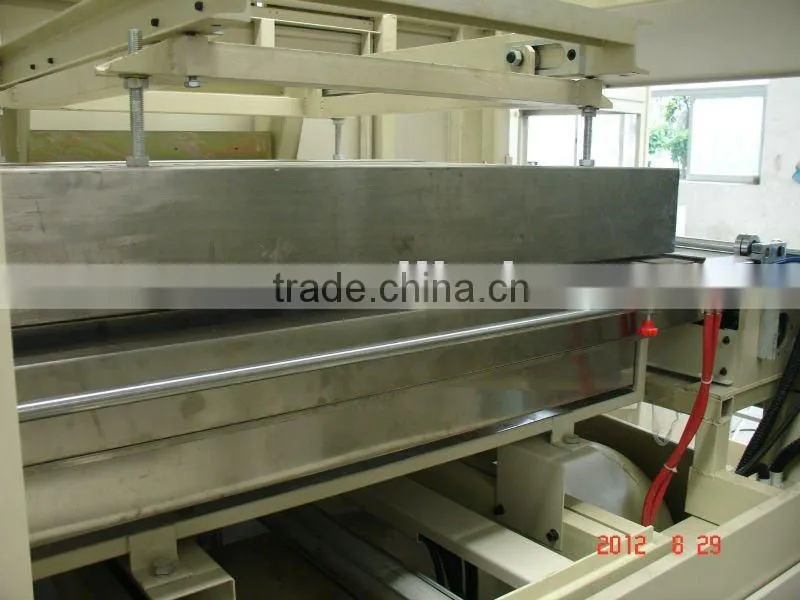 XC50-71/86A-WP High Speed Automatic Vacuum Forming Machine