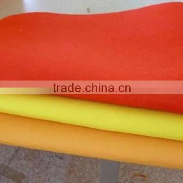 Needle punched nonwoven cleaning cloth (viscose/polyester)
