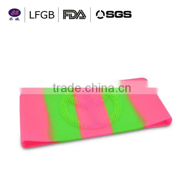 China newest hot sale silicone case / silicone cosmetic bag / silicone pad bag for ladies