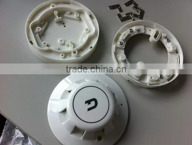 Addressable smoke detector for wireless fire alarm system