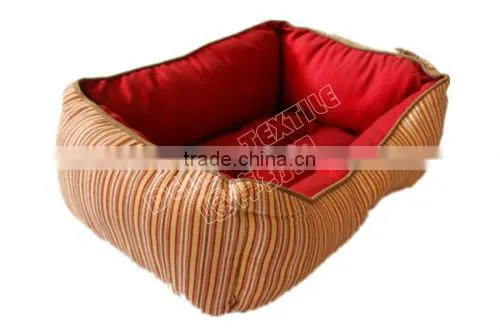 Lovely dog bed/cat bed