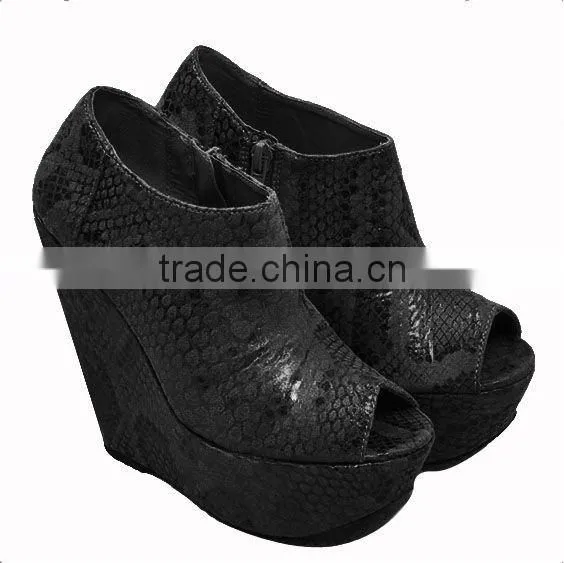 New arrival sexy snake PU peep toe wedge heel ladies shoes
