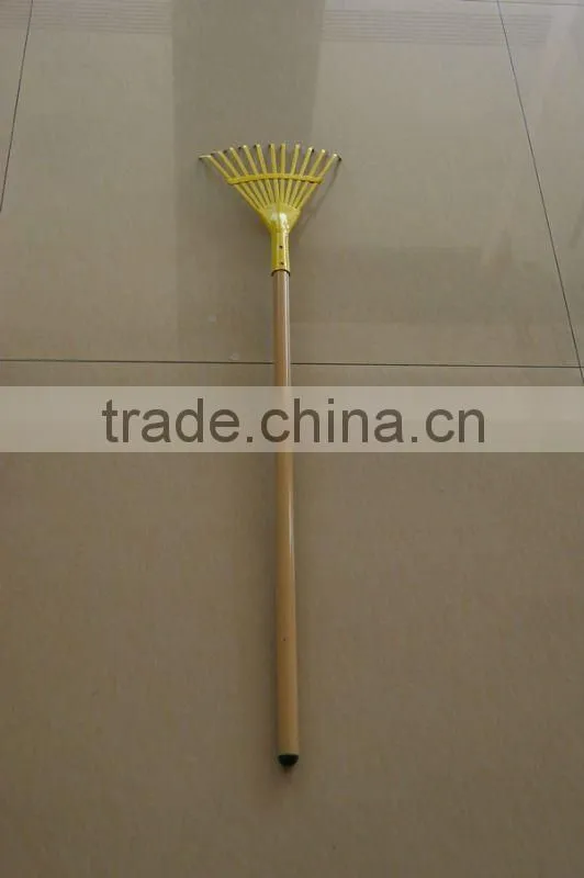 11 Tine Turf Rake RK11-101