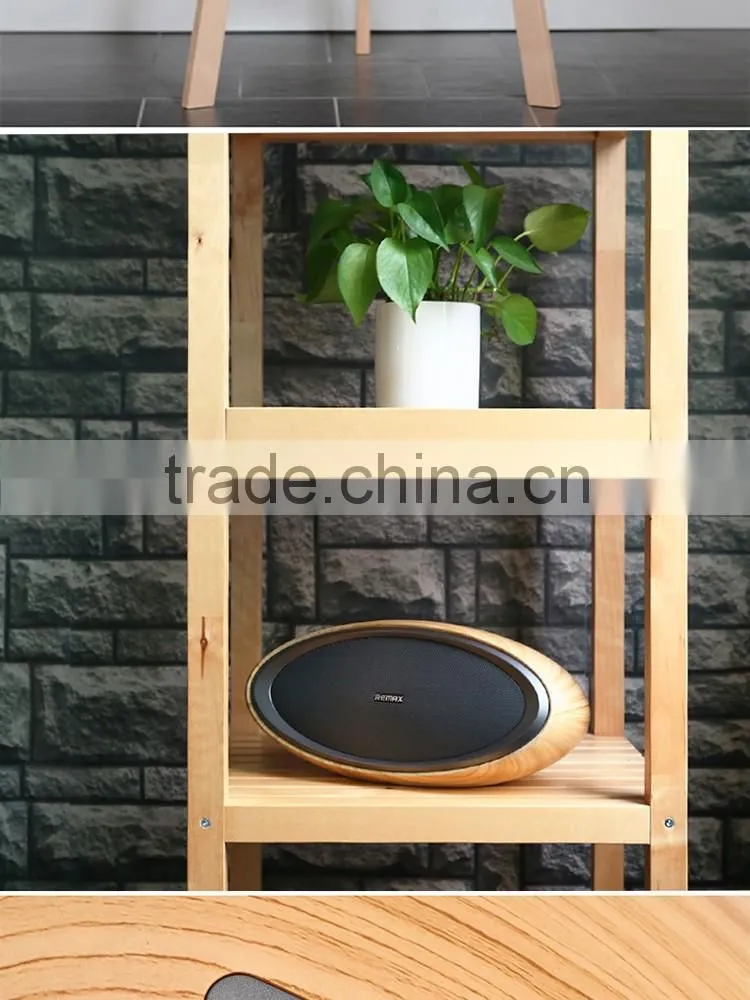 remax bluetooth speaker for smartphone