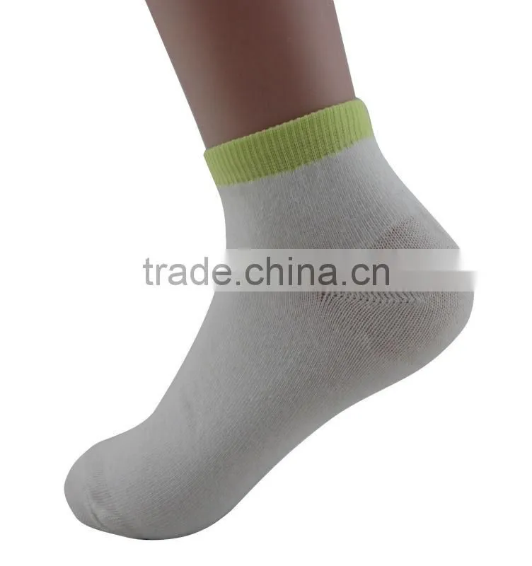 No show women white polyester happy sock