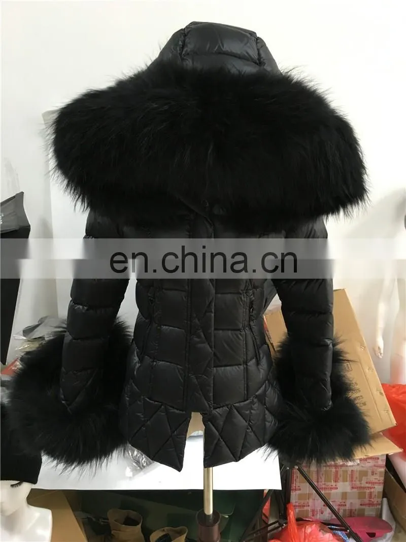 2016 Hot Selling Popular Jacket Latest Design Women Coat Down Jacket for Winters