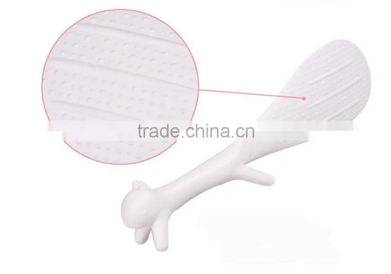 2015 new design coloful cut plastic animal squirrel shape meal spoon