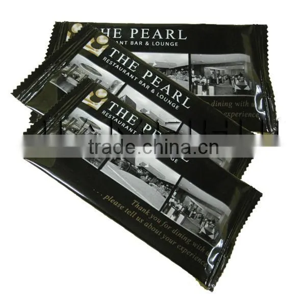 lady menstruation cleaning and skin protection wet wipes