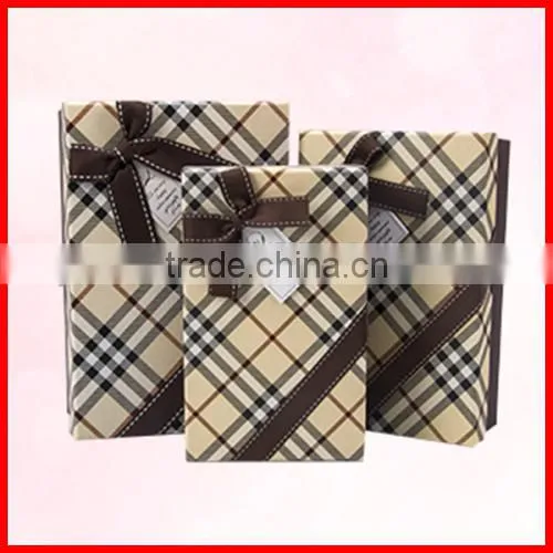 Elaborate Solid Grid Custom Gift Packaging Box With Bow Wholesale