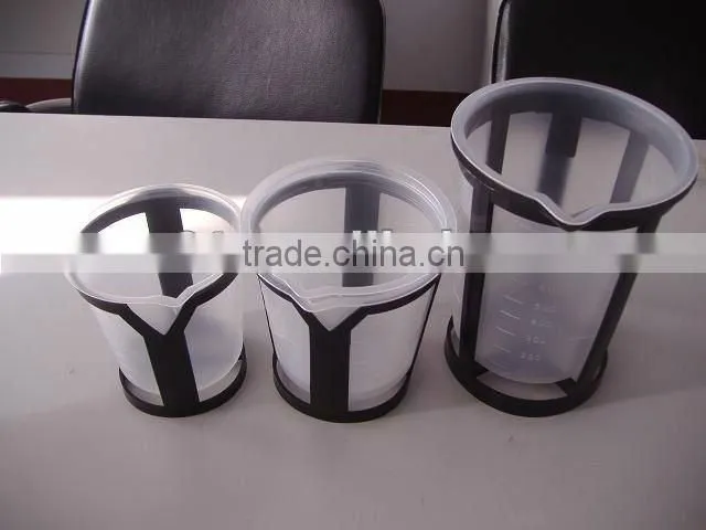 Paint mixing cup with holder
