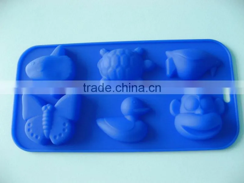Love peach shape green non- pollution silicone ice tray Personalized Custom Silicone Ice Cube Tray