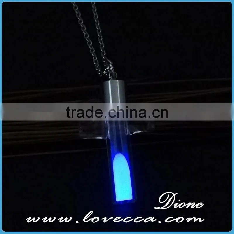 Latest Design Jewelry unique luminous cross necklace glow in dark