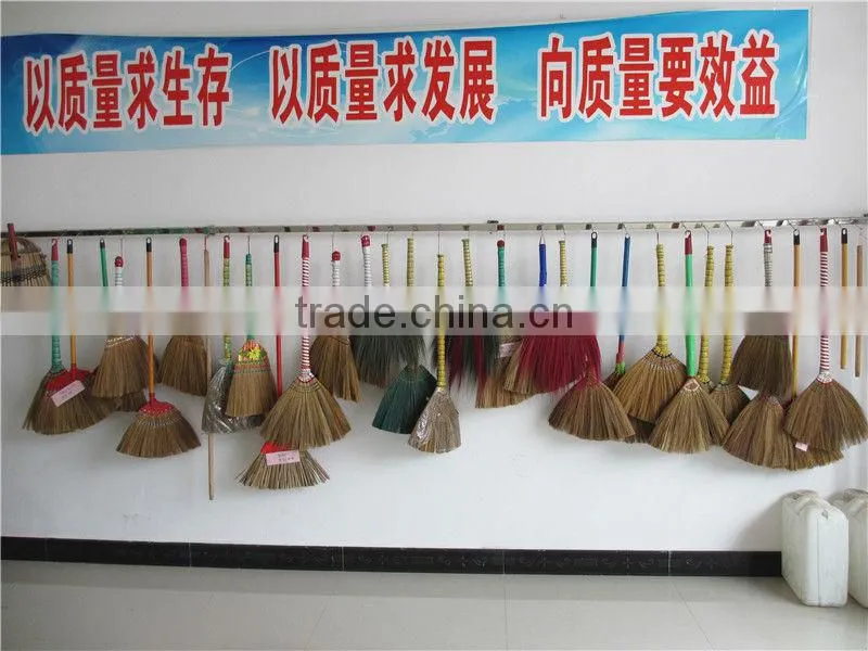 Chinese natural grass short handle broom