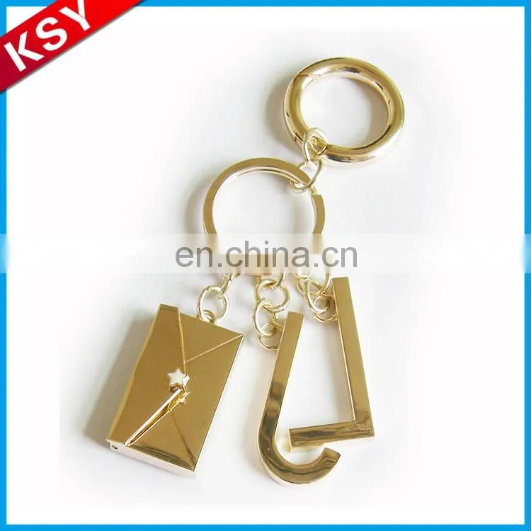 Personalized metal keychain/soft enamel metal keychain