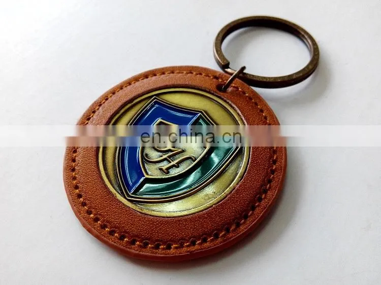 Custom leather keychain zinc alloy material leather sealed edge keychain