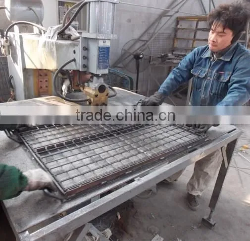 warehouse metal mesh container