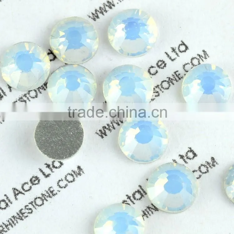 Imitation Austrian hot fix white opal flat back rhinestone