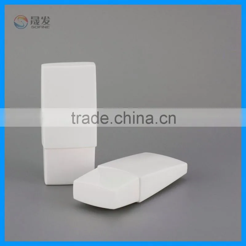 Empty cosmetic lotion pump bottle