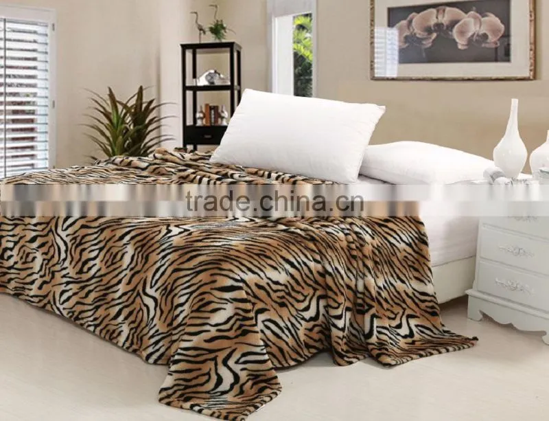 China wholesale 100% Polyester Flannel Fleece Blanket With Satin Binding