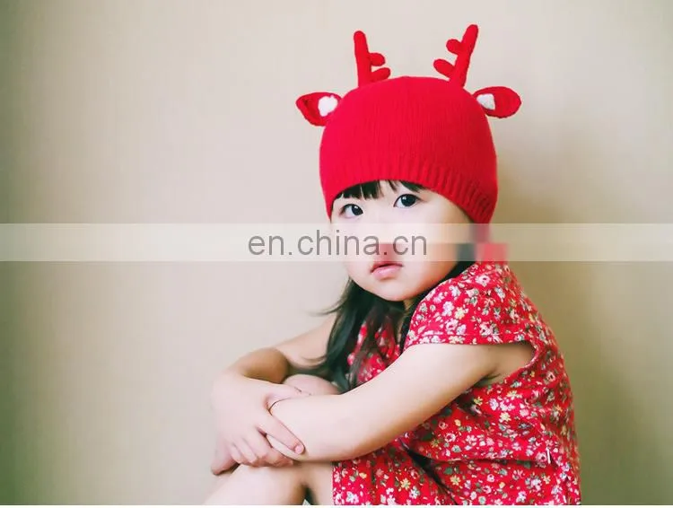 2017 autumn and winter warm children's hat Christmas small antlers baby knitted caps