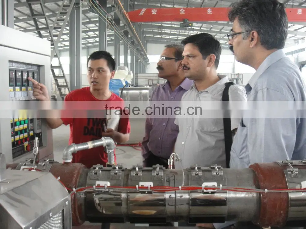 Automatic high efficient Bread Crumbs Maker Machine