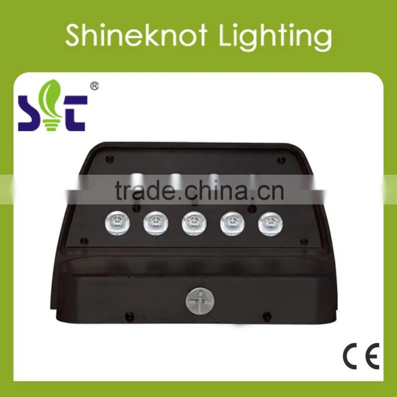 LED wall lamp AC110V 220V 100V-277V 13W 6000K-6500K Cold white PF0.95 CRI75 Die-casting aluminum outdoor wet CE UL RoHs