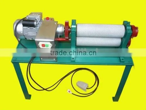 Cinobee beeswax foundation Coining Roller