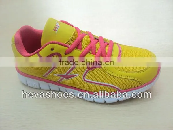 Hot selling and new design women breathable sports shoes