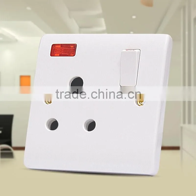 Hot Sale Round Pin Electrical Switch Socket with Neon