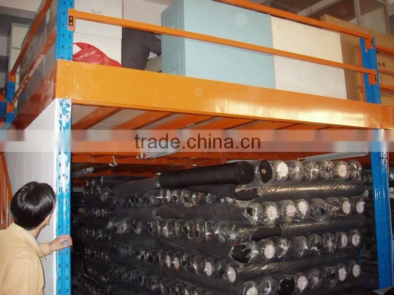 Warehouse storage mezzanine floor platform