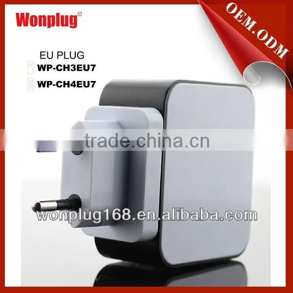 Wholesale World Travel Adapter (AU EU US UK Plugs) And Charger With 2 USB Manufacturer