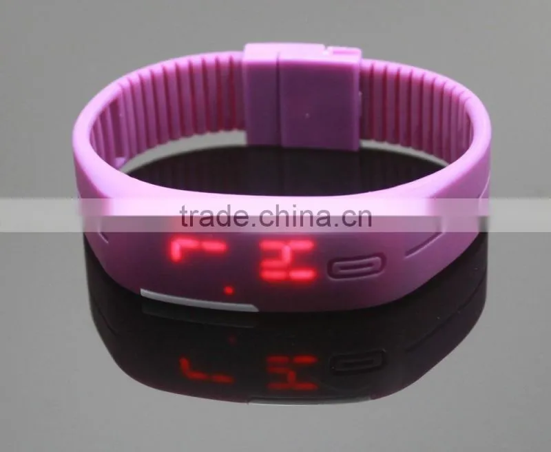 HOT Sports Bracelet LED Watch 2015 Sport Watch Fashion Digital Watch Date Time Men Wristwatch Waterproof Colorful Rubber Band