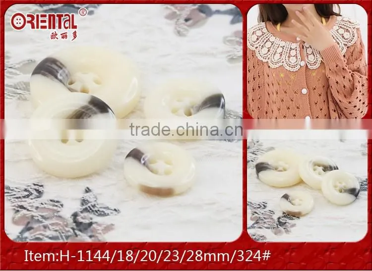 4 holes brown plastic resin button for lady's wind coat