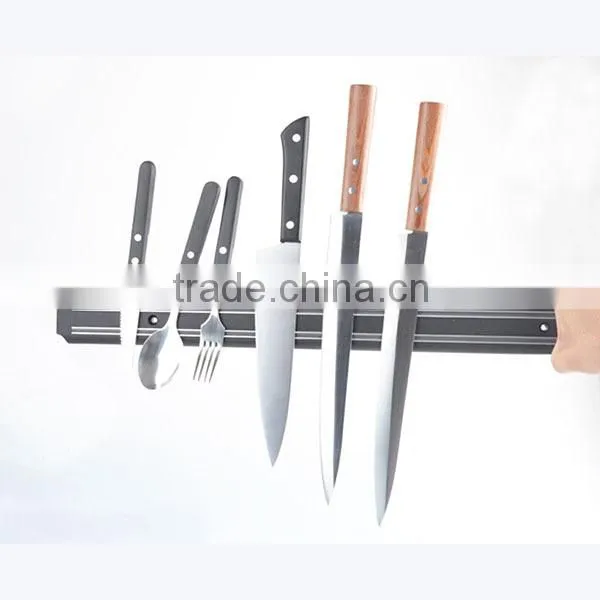 2015 Different size kitchen wall mounted plastic Magnetic knife storage strip magnetic knife holder rack