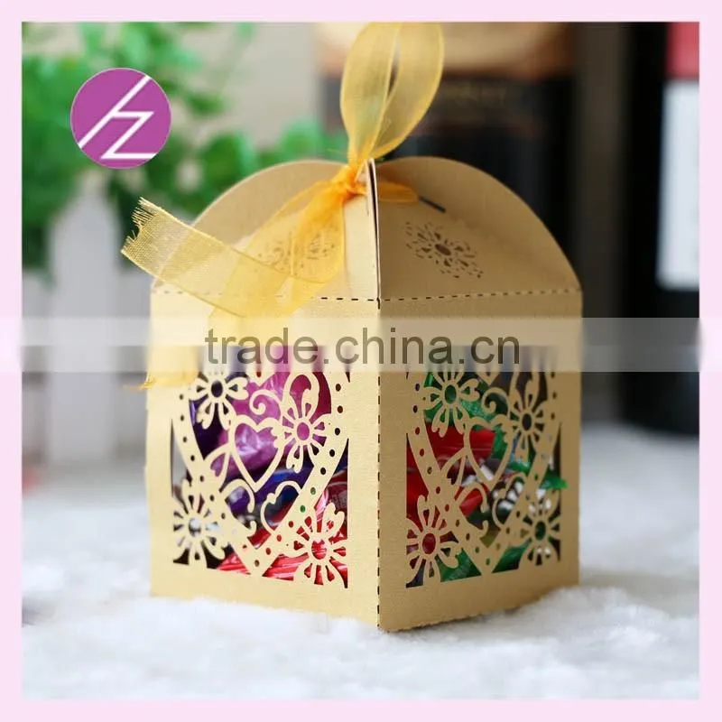 Hot saleOEM favor box wedding candy box wedding invitation gift box Laser Cut heart shape custom size names&date package box