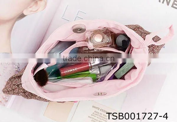 magnetic cosmetic bag