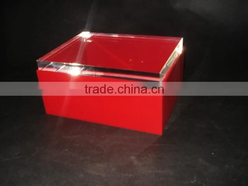 2016 top grade custom nice clear acrylic box with lid