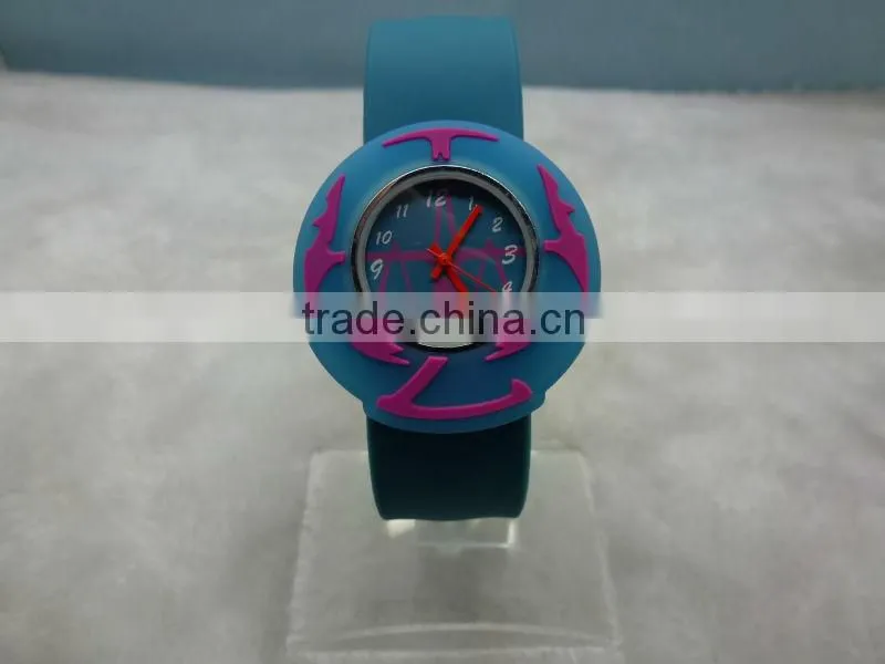 2016 top hot cartoon rabbit silicone snap band digital watches for children