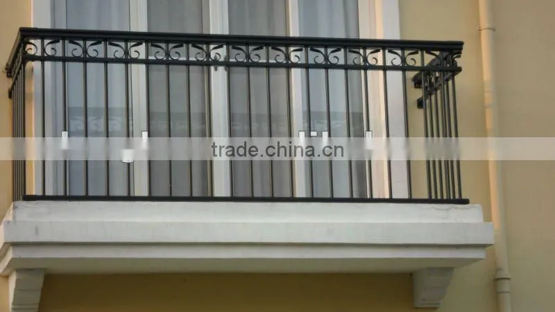 2013 top-selling fashion forged balcony fence