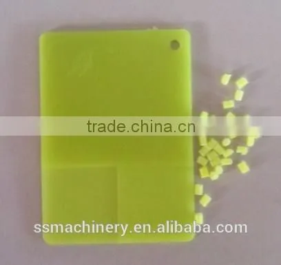 Small and precise 38T injection moulding machine