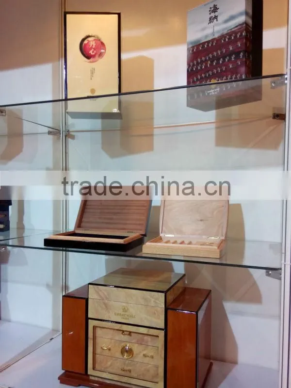 High quality wooden vintage crocodile grain watch boxes