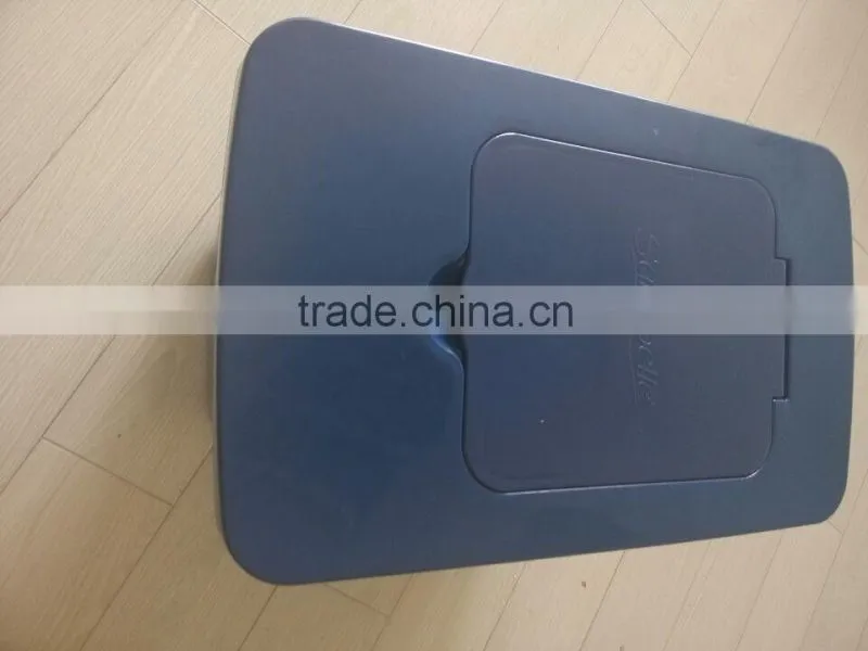 2015 new 30L Plastic pet chow container storage box dog food container