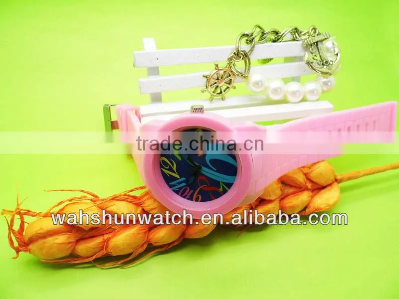 2013 latest design fashion surface multicolor numbers creative watch