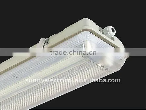 waterproof lighting fixture