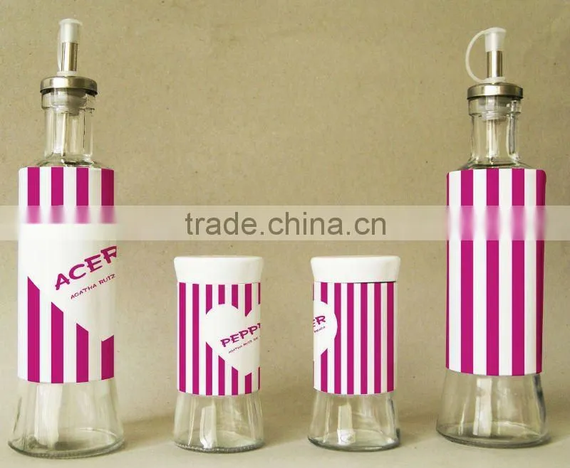 Glass spice jar set