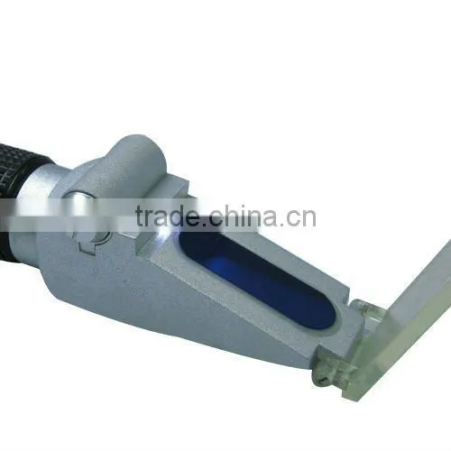 0-32% Brix Refractometer ATC with Built-in LED Light Sugar Juice Fruits etc