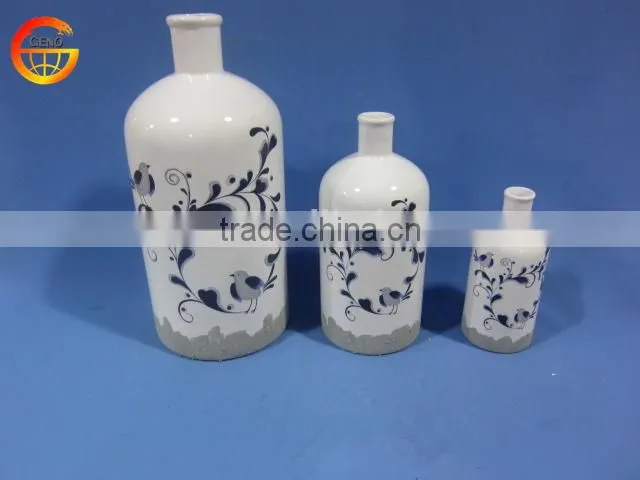 Ceramic glossy cylinder vase decoration