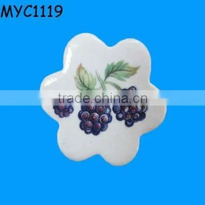 Hand made custom leaf shaped brooches in bulk