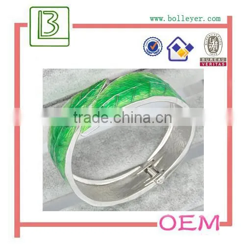 Oval Shape silver Filled Womens Bangle Bracelet