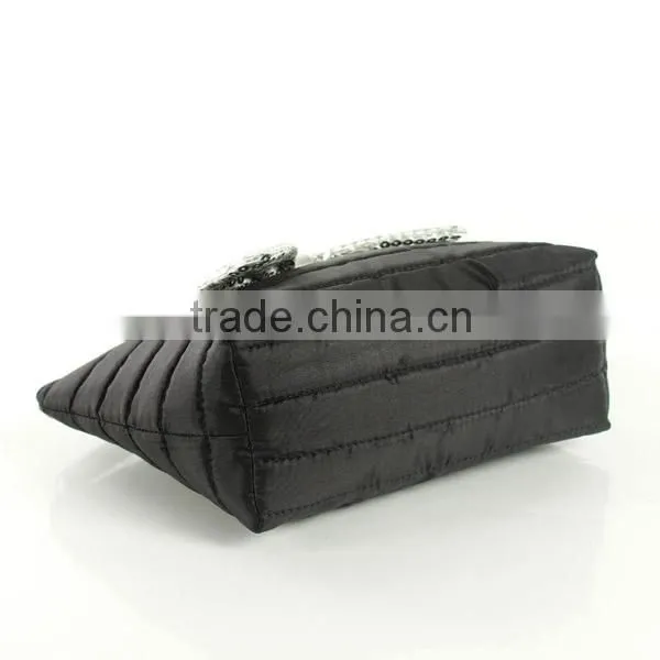 Quilted Polyester cosmetic bag with bowknot